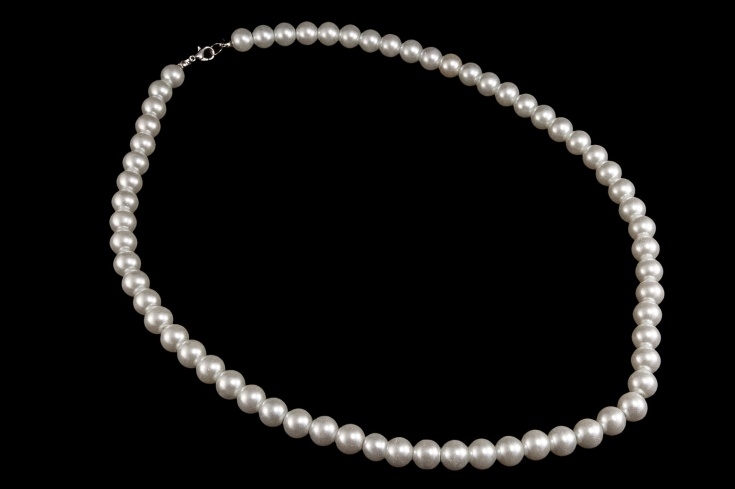 Klasyczne, białe perły