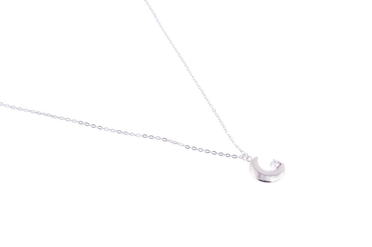 Naszyjnik z księżycem